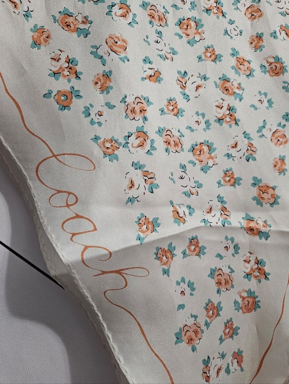 NWOT Coach Essential Tea Rose Silk Diamond Scarf, Chalk - Picture 2 of 5